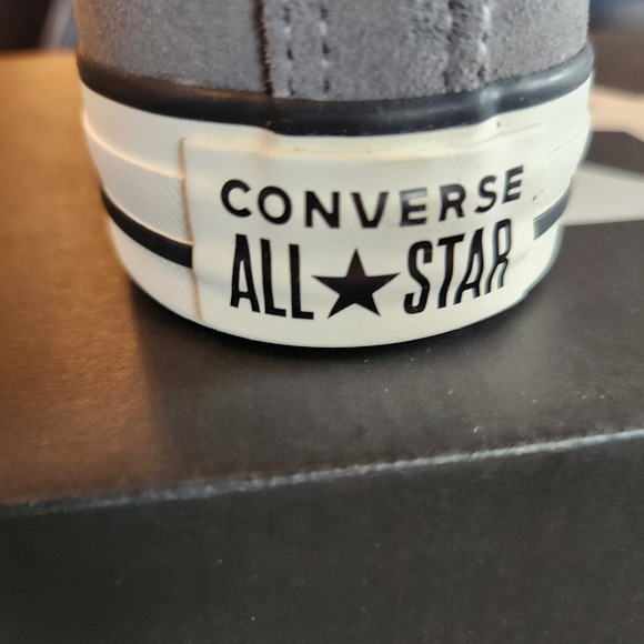 Converse Chuck Taylor All Star High Top Leather Sneaker Sharkskin A11228C NIB - Picture 8 of 10